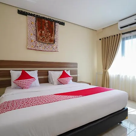 Oyo 1992 China Town Hotel Bali